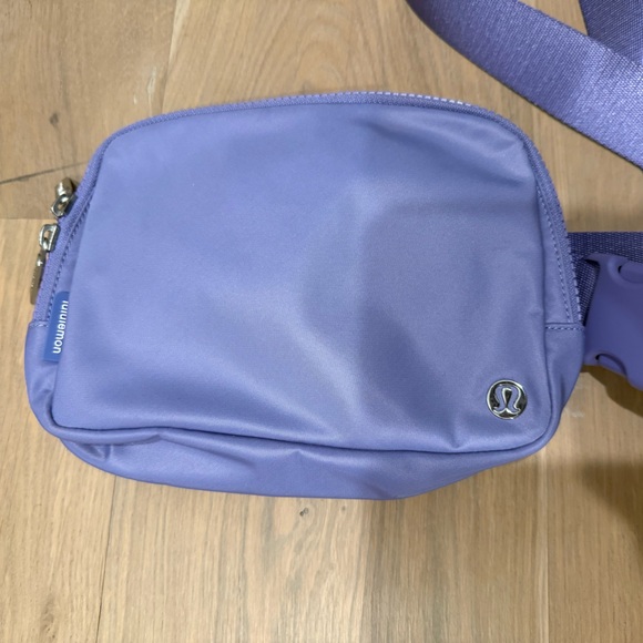 Purple Lululemon 2L Belt Bag - Picture 2 of 5